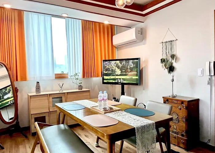Appartement Yeonnam Forest Road - Hongdae#bts Tour#짐보관#올리브영#k뷰티#광화문#종로#강남#케더헌명소#최대12인#가족,단체